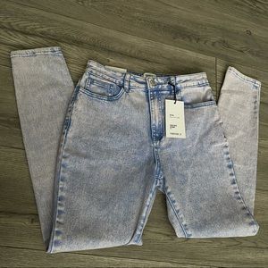 Forever 21 👖 Denim Acid Wash Light Blue Skinny Jeans